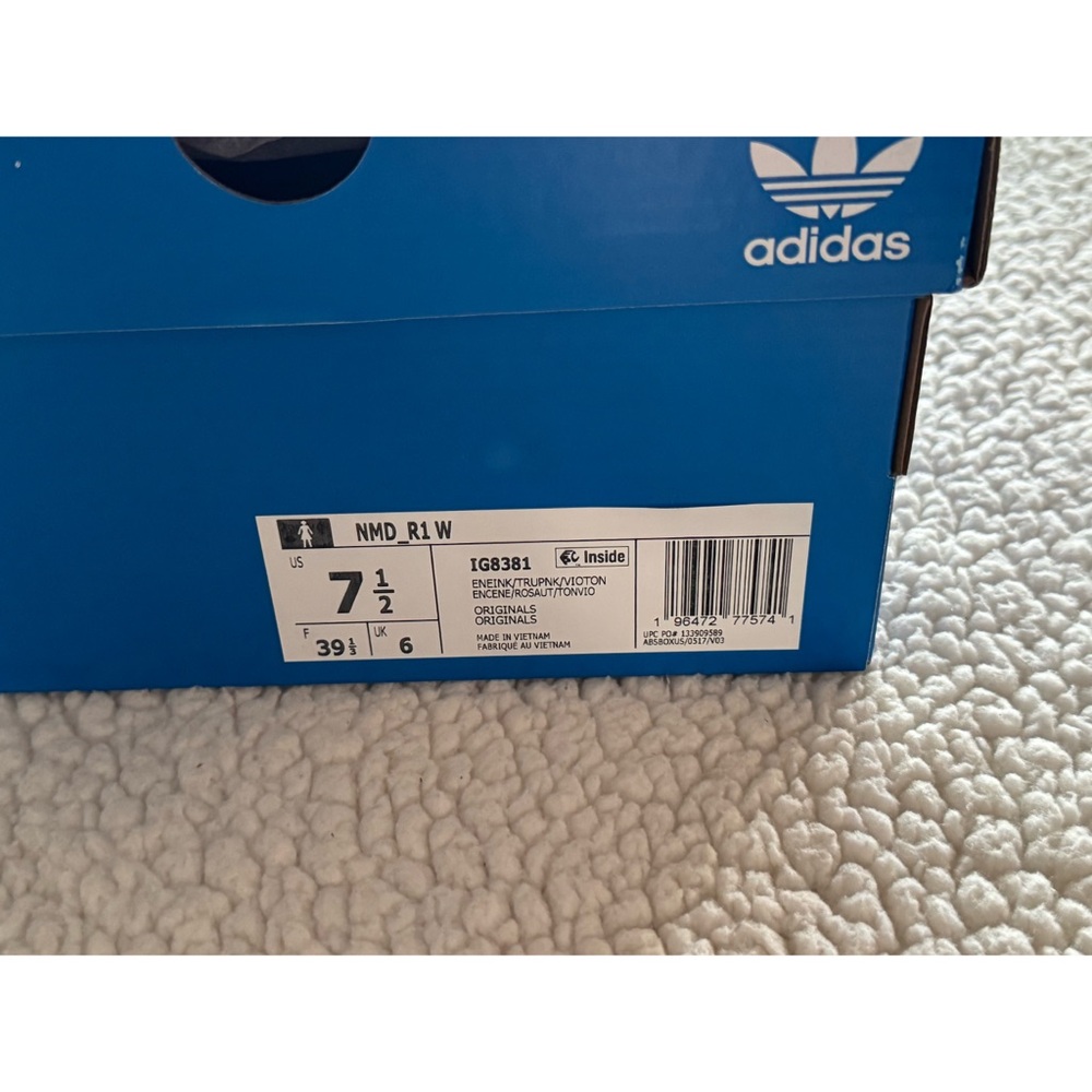 Women’s Adidas NMD_R1 Shoes - Picture 7 of 7